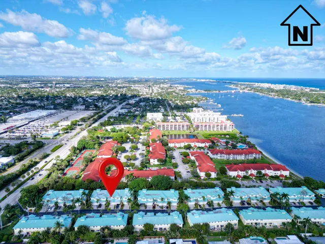 $489,000 | 125 Barefoot Cove, Hypoluxo, FL 33462