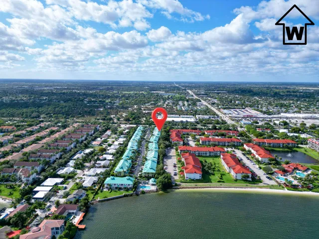 $489,000 | 125 Barefoot Cove, Hypoluxo, FL 33462