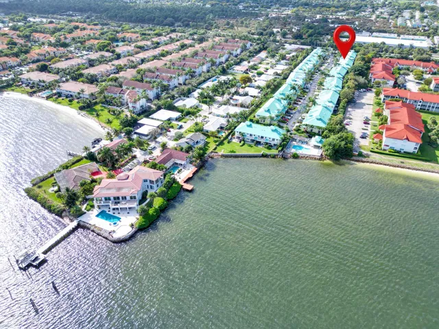 $489,000 | 125 Barefoot Cove, Hypoluxo, FL 33462