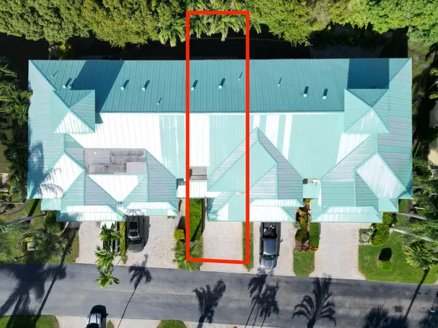 $489,000 | 125 Barefoot Cove, Hypoluxo, FL 33462