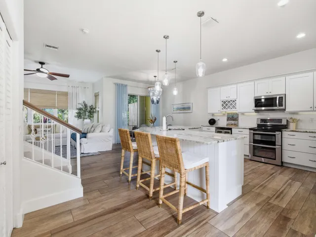 $489,000 | 125 Barefoot Cove, Hypoluxo, FL 33462