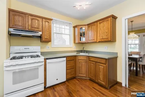 $779,000 | 317 Richmond Avenue, South Orange, NJ 07079