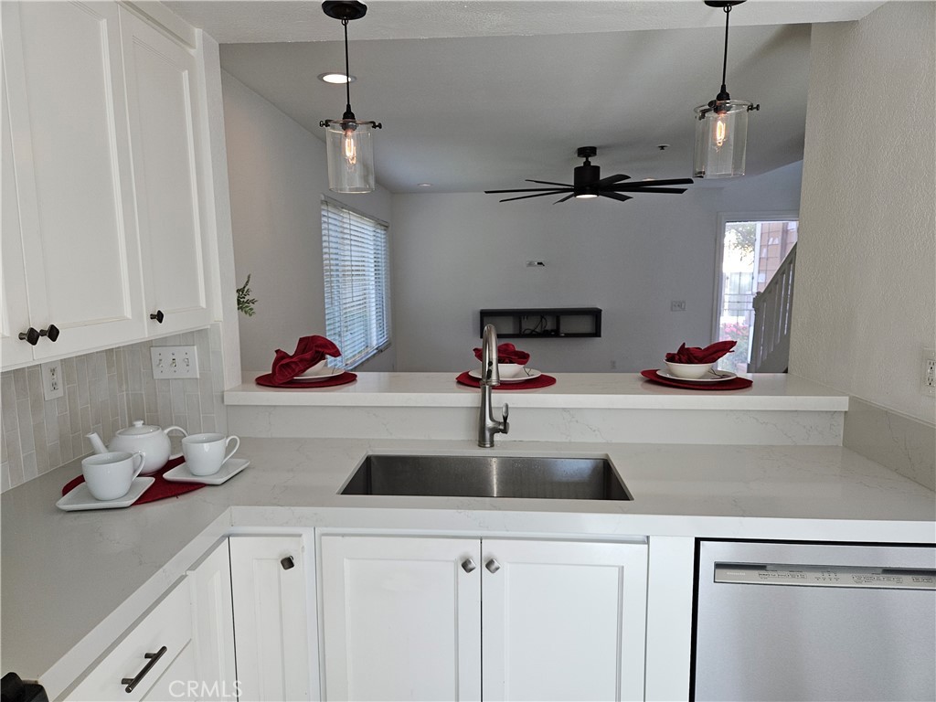 25885 Trabuco Road, Unit 98 Lake Forest, CA 92630 - Photo 7 of 36 Kitchen
