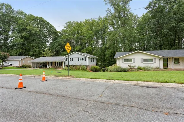 $1,375 | 720 Brookline Drive Southeast, Marietta, GA 30067