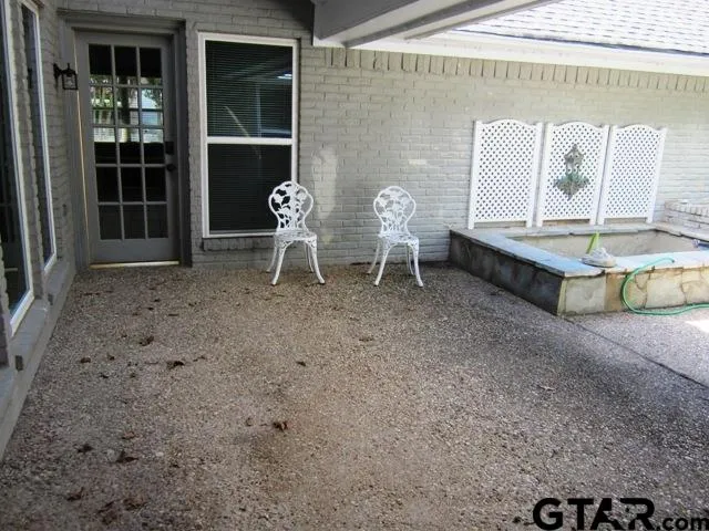 $3,500 | 401 Woodland Hills Drive, Tyler, TX 75701