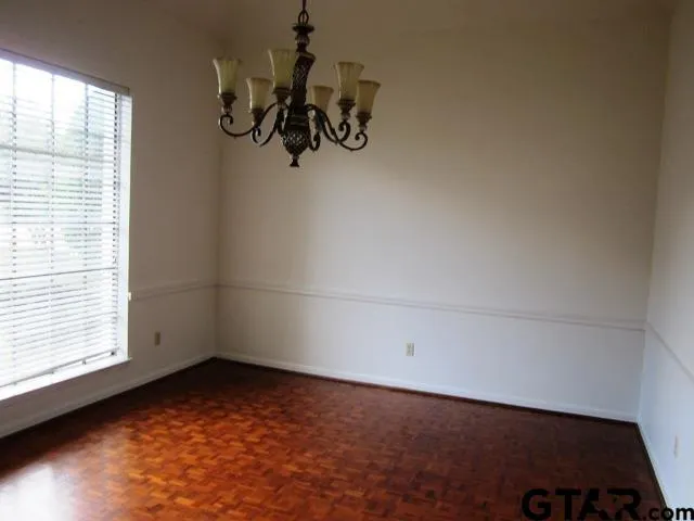 $3,500 | 401 Woodland Hills Drive, Tyler, TX 75701