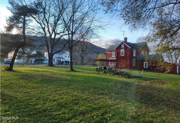 $239,000 | 348 Gardinier Street, Rotterdam, NY 12306