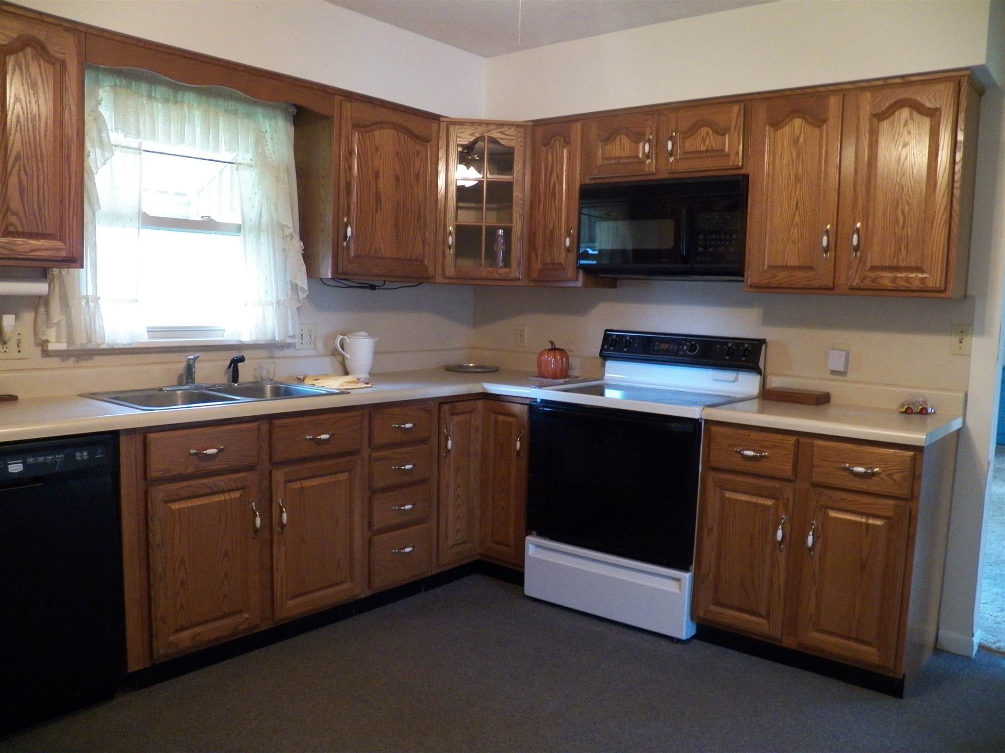 216 Stony Point Way Decatur, IN 46733 - Photo 8 of 15