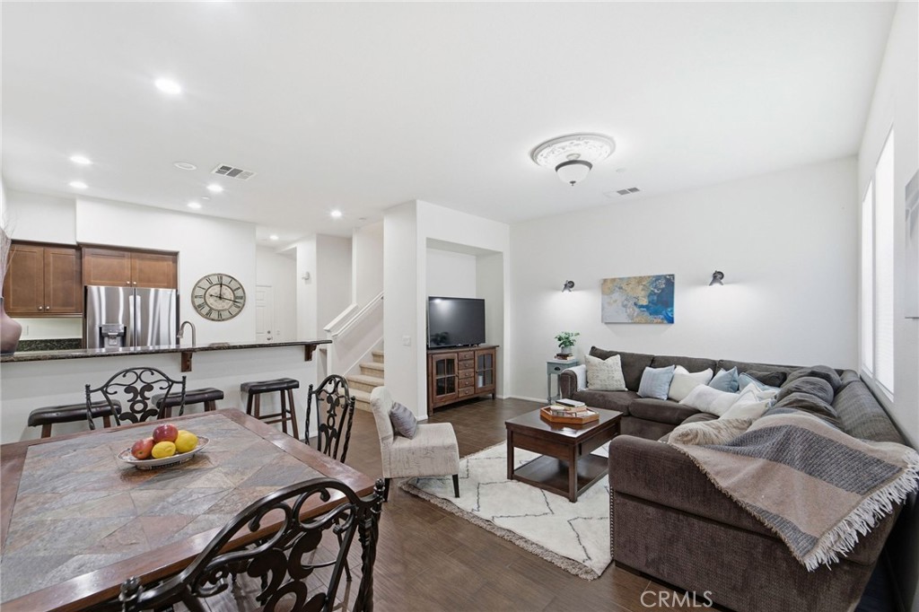 2245 Rolling River Lane, Unit 5 Simi Valley, CA 93063 - Photo 4 of 53