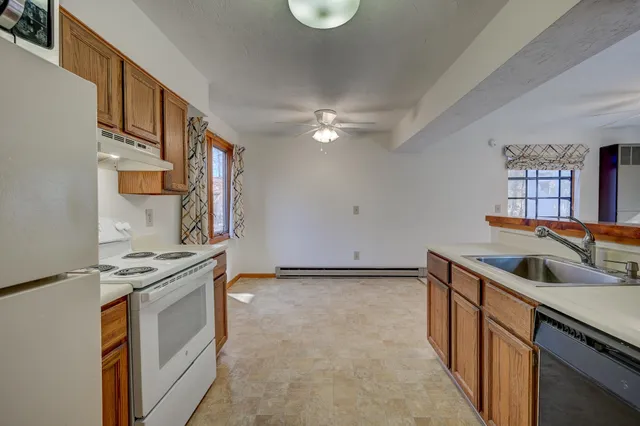 $399,900 | 17 Woodland Pines Road, Unit 17, Bartlett, NH 03845