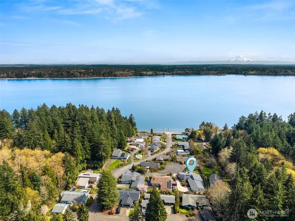 $835,000 | 2121 Beverly Beach Drive Northwest, Olympia, WA 98502