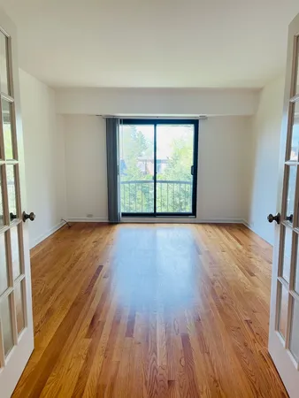 $2,300 | 600 West Russell Street, Unit 210, Barrington, IL 60010