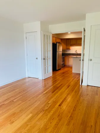 $2,300 | 600 West Russell Street, Unit 210, Barrington, IL 60010