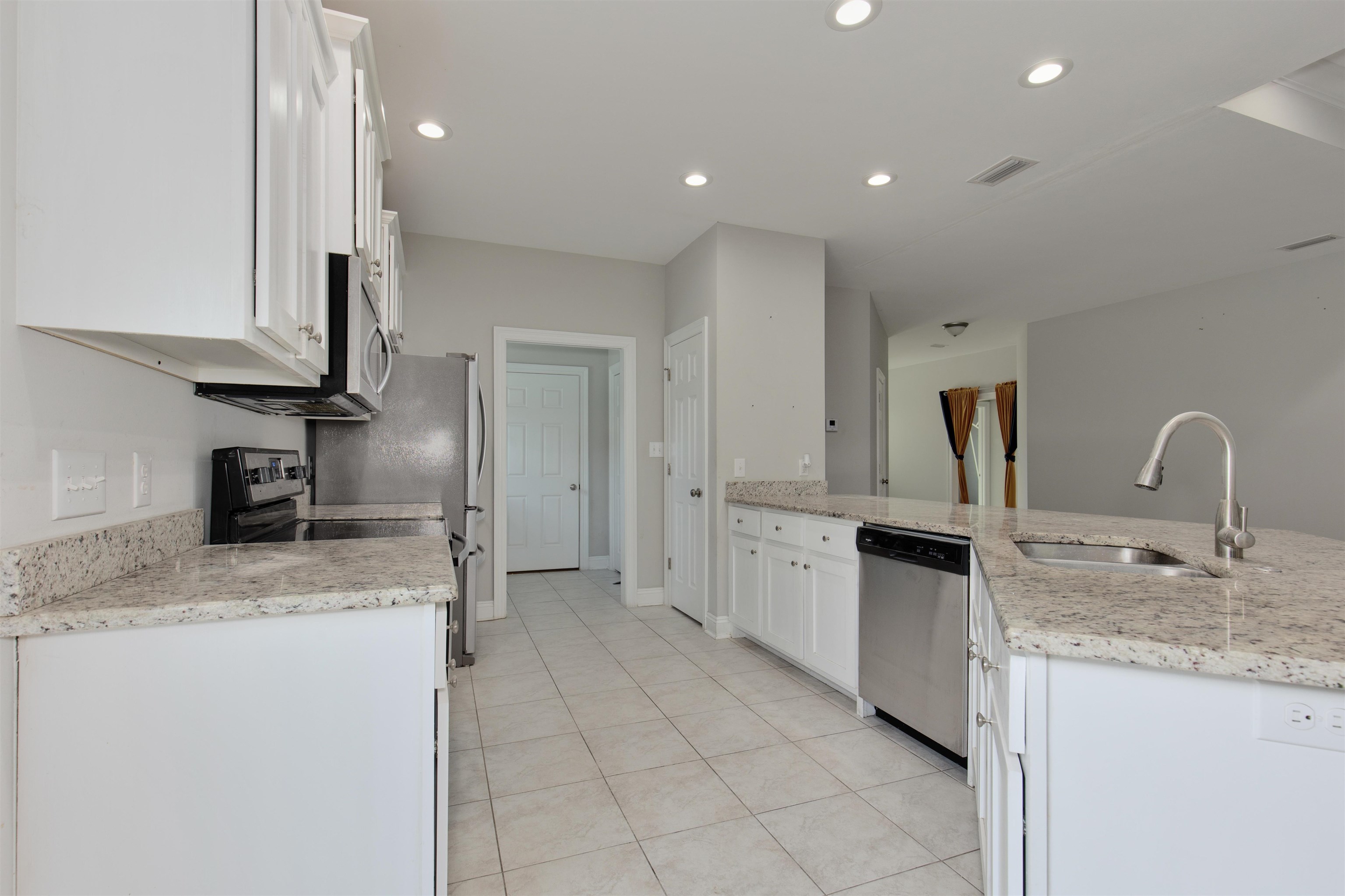 22657 Nana Loop West Silverhill, AL 36576 - Photo 7 of 25