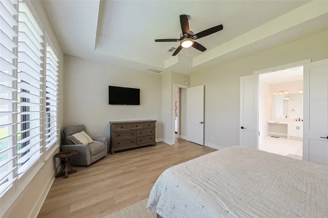 $879,500 | 26951 Longwood Ledge Lane, The Woodlands, TX 77389