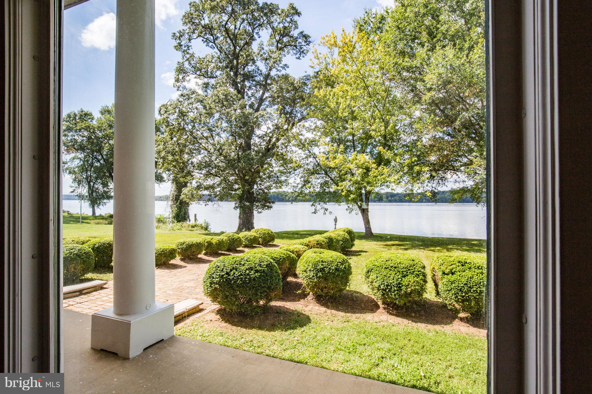 12301 Hatton Point Road Fort Washington, MD 20744 - Photo 3 of 13 Exterior (General)
