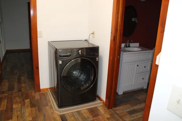 $1,650 | 38 Church Street, Lincoln, NH 03251