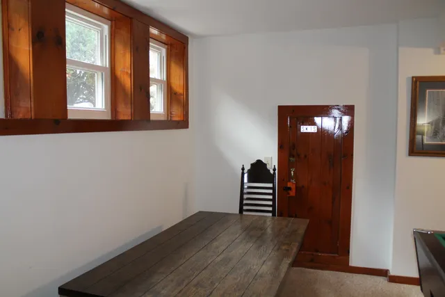 $1,650 | 38 Church Street, Lincoln, NH 03251