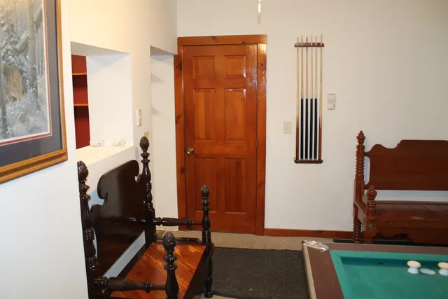 $1,650 | 38 Church Street, Lincoln, NH 03251