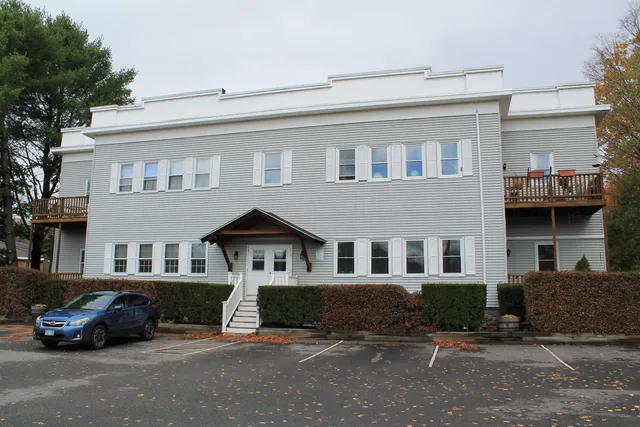 $1,650 | 38 Church Street, Lincoln, NH 03251