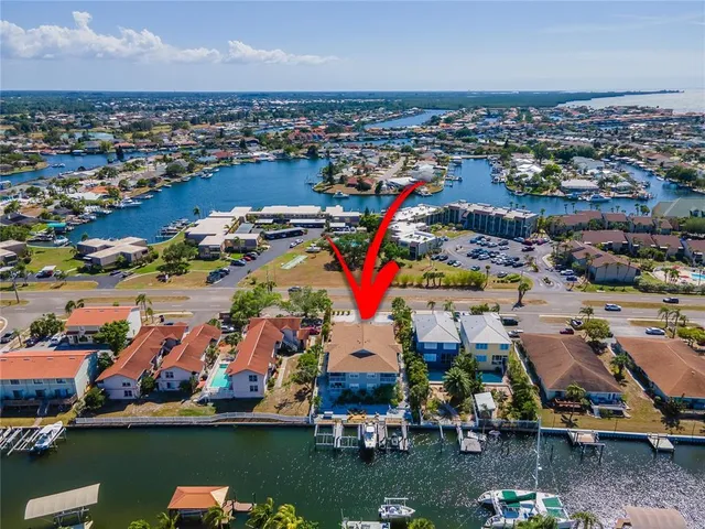 $229,000 | 1013 Apollo Beach Boulevard, Unit 202, Apollo Beach, FL 33572