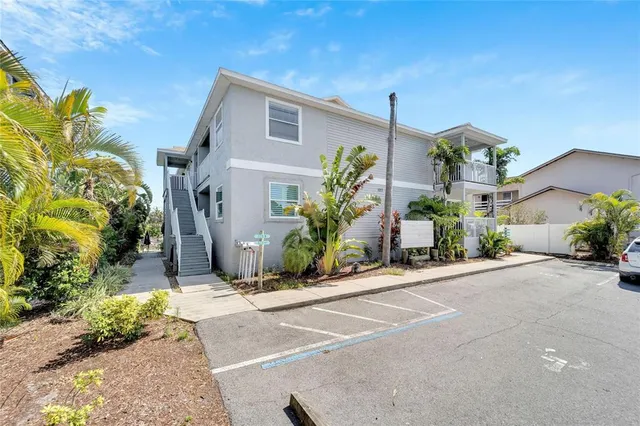 $229,000 | 1013 Apollo Beach Boulevard, Unit 202, Apollo Beach, FL 33572