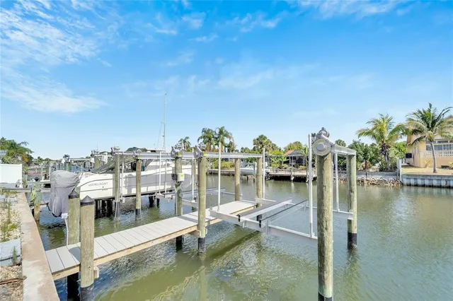 $229,000 | 1013 Apollo Beach Boulevard, Unit 202, Apollo Beach, FL 33572