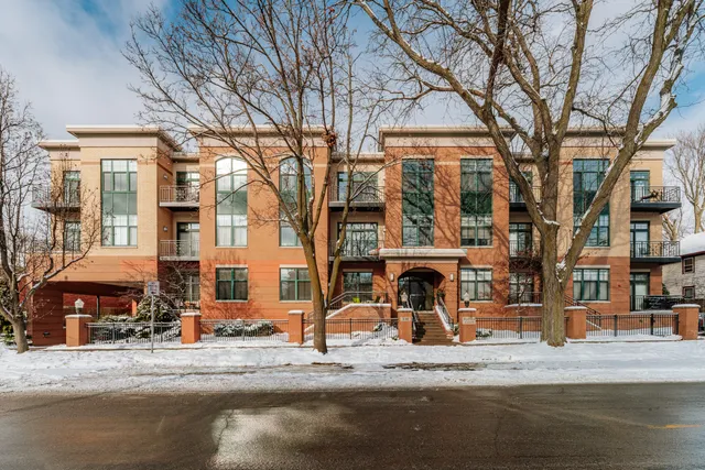 $424,900 | 530 West Doty Street, Unit 304, Madison, WI 53703