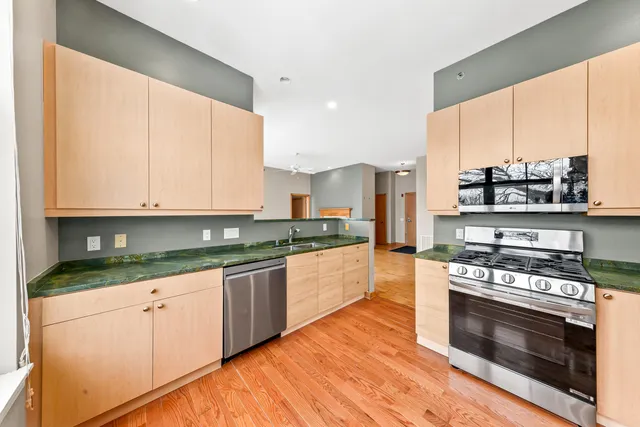 $424,900 | 530 West Doty Street, Unit 304, Madison, WI 53703