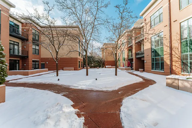 $424,900 | 530 West Doty Street, Unit 304, Madison, WI 53703