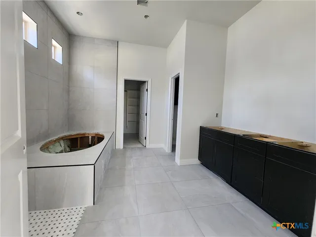 $709,000 | 618 Bald Eagle Loop, Salado, TX 76571