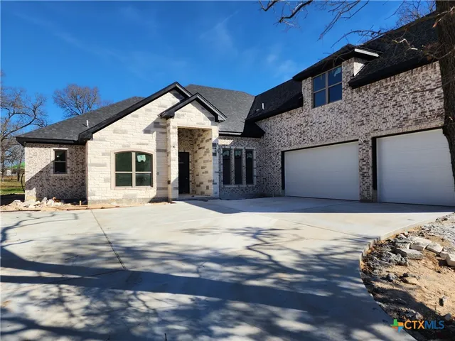 $709,000 | 618 Bald Eagle Loop, Salado, TX 76571