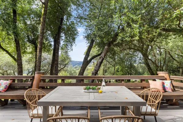 $2,299,000 | 100 Zachary Lane, Santa Rosa, CA 95404