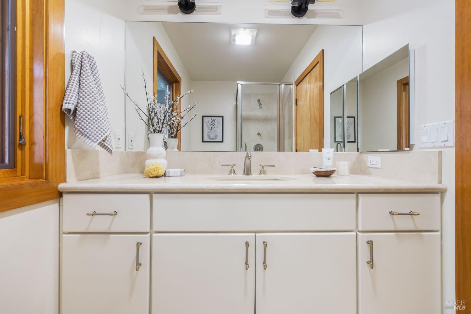 100 Zachary Lane Santa Rosa, CA 95404 - Photo 15 of 60 Main floor hall bathroom