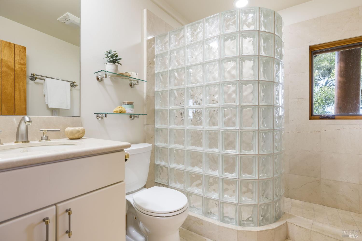 100 Zachary Lane Santa Rosa, CA 95404 - Photo 28 of 60 Ground floor hall bathroom