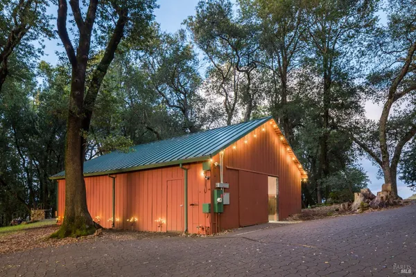 $2,299,000 | 100 Zachary Lane, Santa Rosa, CA 95404