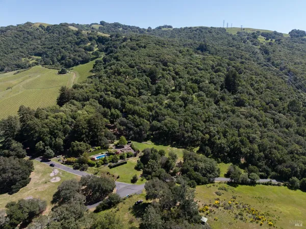 $2,299,000 | 100 Zachary Lane, Santa Rosa, CA 95404