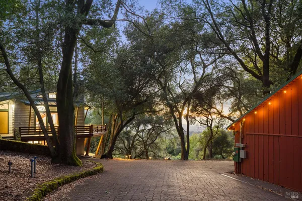 $2,299,000 | 100 Zachary Lane, Santa Rosa, CA 95404