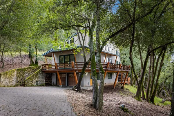 $2,299,000 | 100 Zachary Lane, Santa Rosa, CA 95404