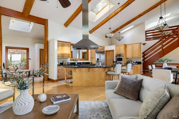 $2,299,000 | 100 Zachary Lane, Santa Rosa, CA 95404
