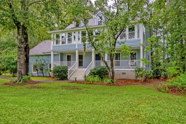 $999,000 | 820 Pineneedle Way, Charleston, SC 29492