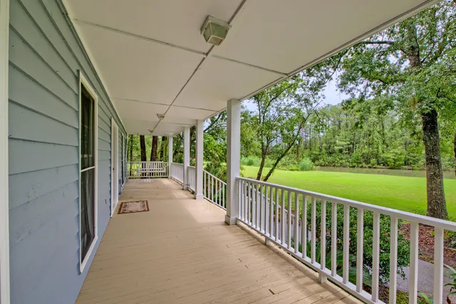 $999,000 | 820 Pineneedle Way, Charleston, SC 29492