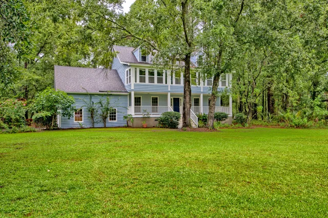 $999,000 | 820 Pineneedle Way, Charleston, SC 29492