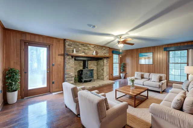 $999,000 | 820 Pineneedle Way, Charleston, SC 29492