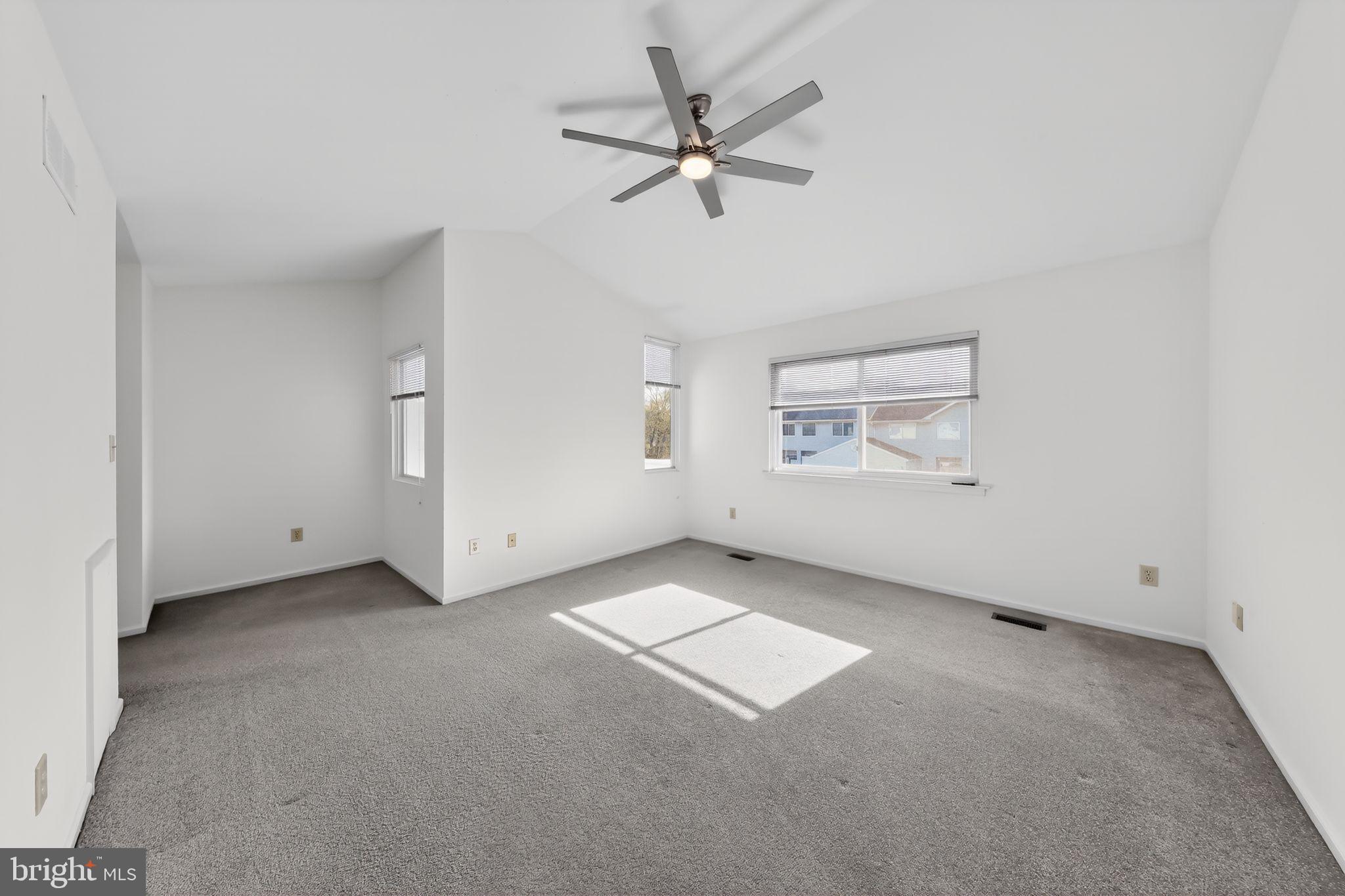 8 O O Rourke Court Newark, DE 19702 - Photo 12 of 29 Primary Bedrm