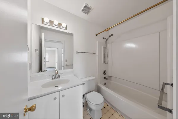 $368,000 | 8 O O Rourke Court, Newark, DE 19702