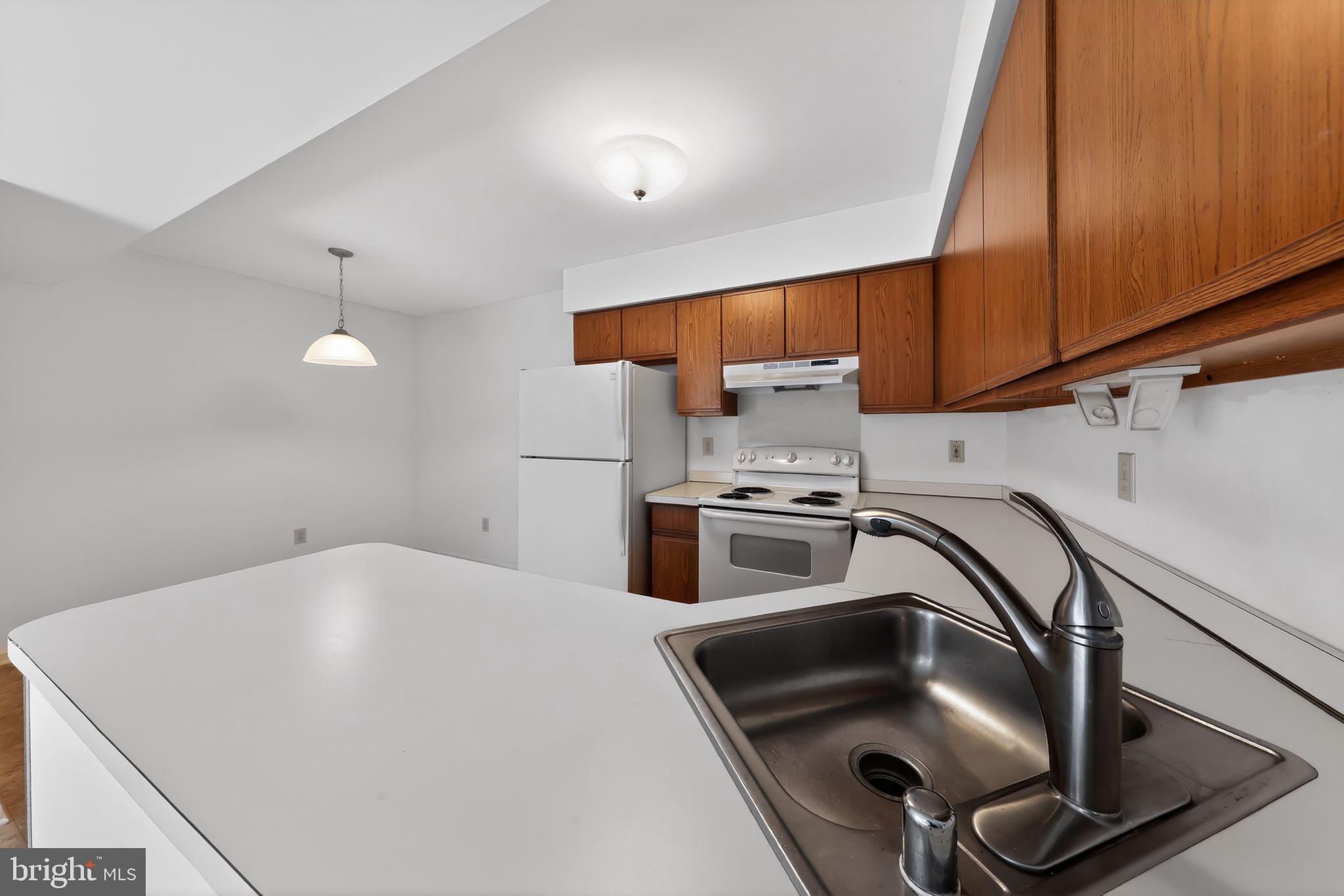 8 O O Rourke Court Newark, DE 19702 - Photo 5 of 29