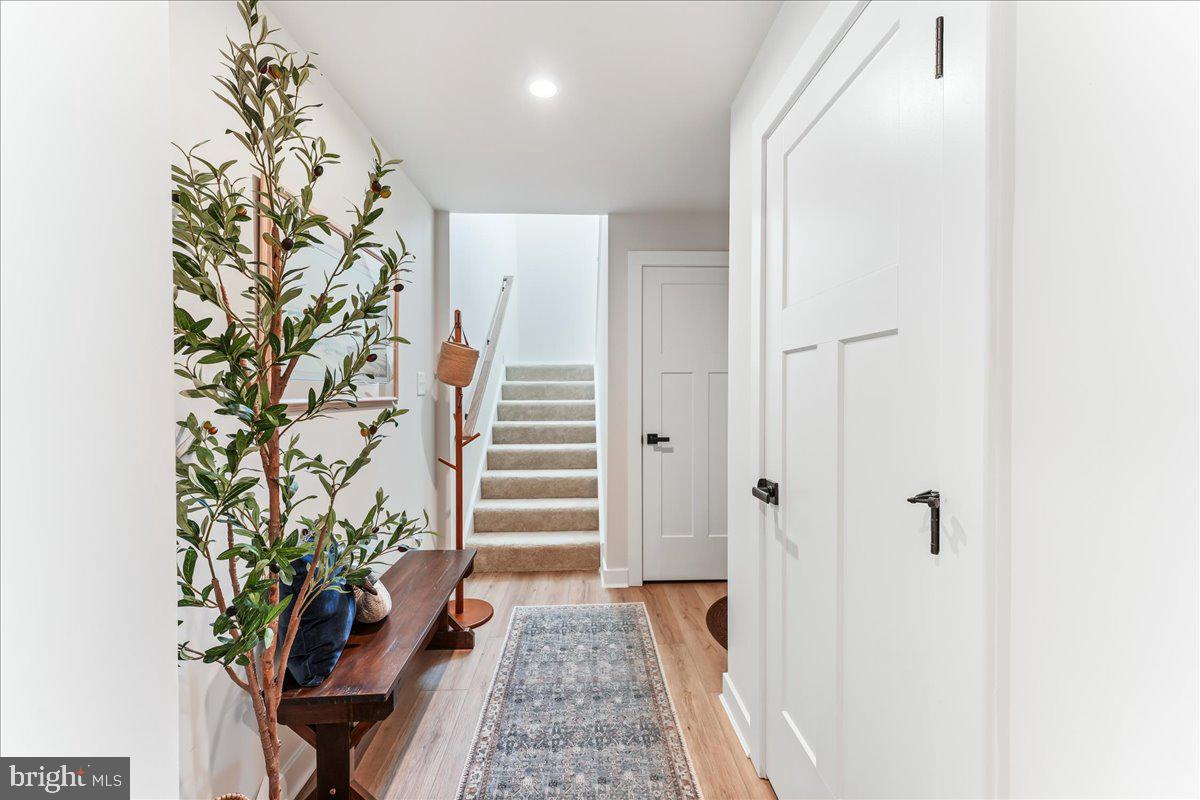 37360 Kestrel Way Ocean View, DE 19970 - Photo 30 of 39 Transition to Second Floor Quarters