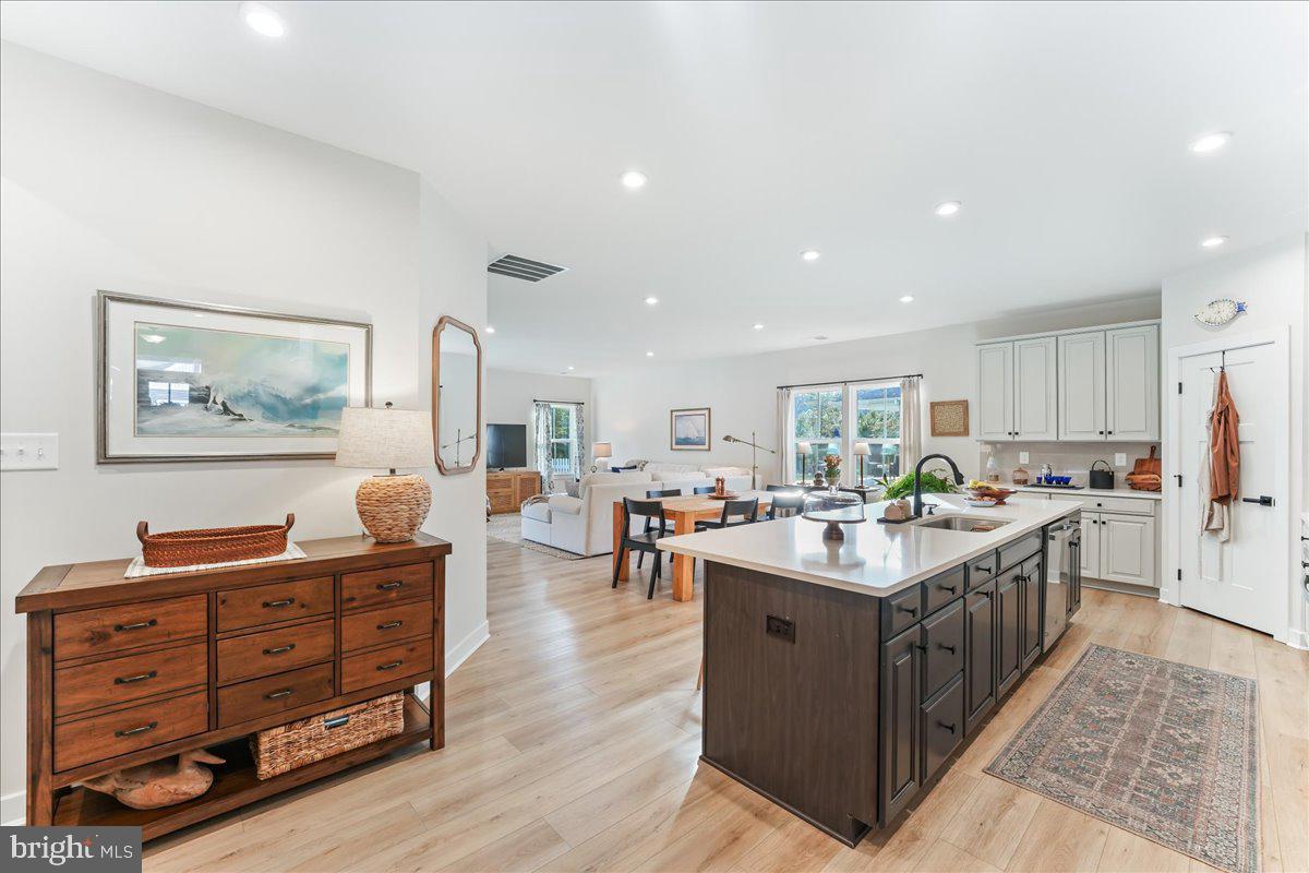 37360 Kestrel Way Ocean View, DE 19970 - Photo 8 of 39 Entertaining Space at it's Finest