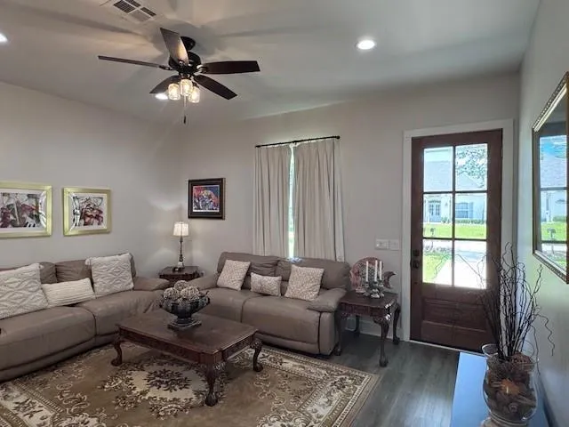 $4,800 | 2246 Caroline Street, Mandeville, LA 70448